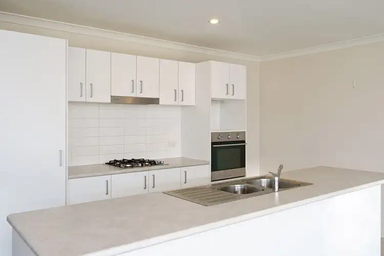 Fifth view of Homely house listing, 11 Sunvale Crescent, Estella NSW 2650