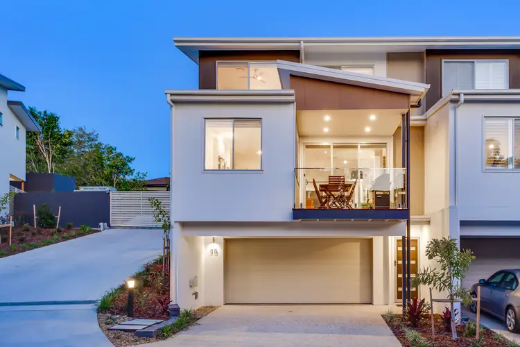 17 Great Southern Drive