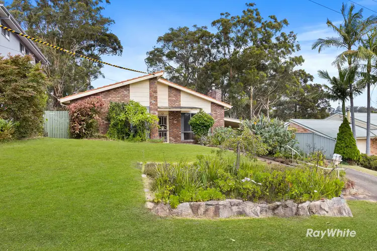 40 Hilltop Crescent, Surf Beach NSW 2536