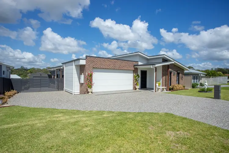 14 Grandis Parade, Taree NSW 2430