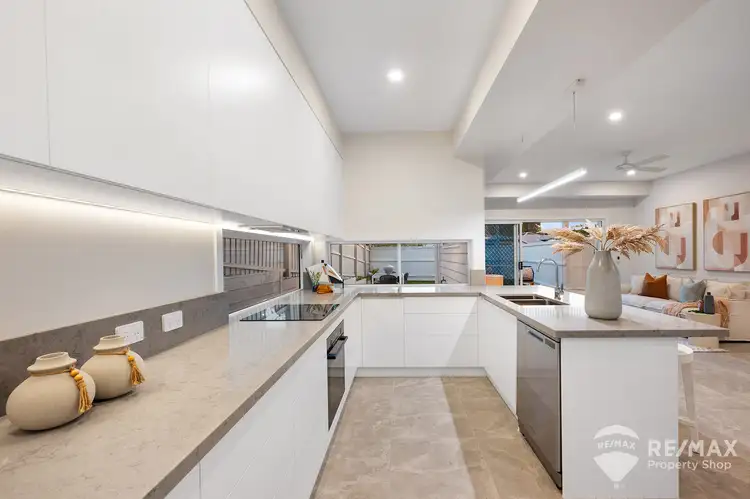 Fourth view of Homely townhouse listing, 1/216 Rainbow Street, Sandgate QLD 4017