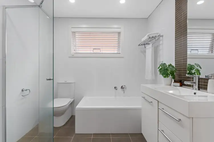 Sixth view of Homely unit listing, 2/25 Wonoona Parade East, Oatley NSW 2223