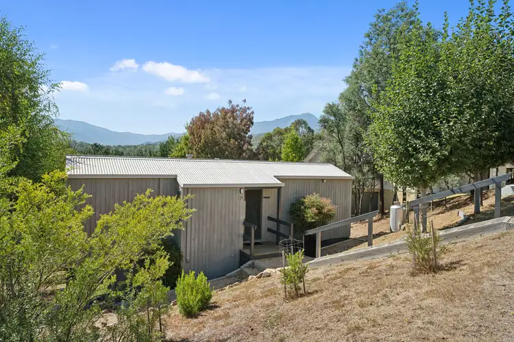 1 Summit View Court