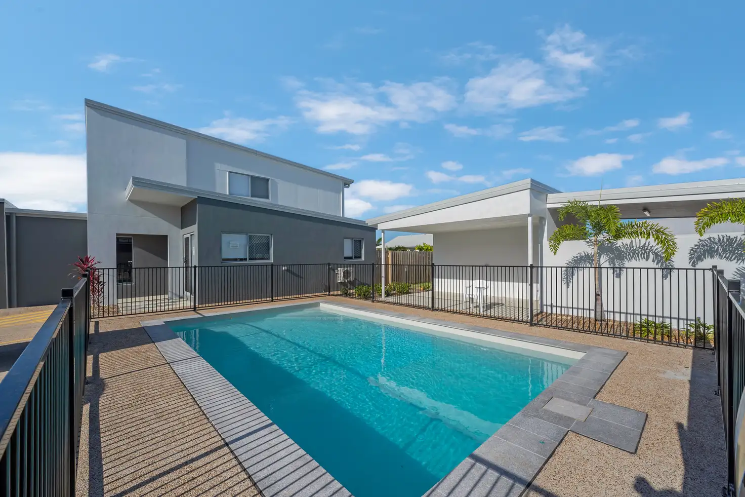 Main view of Homely townhouse listing, 9/20 Boult Crescent, Burdell QLD 4818