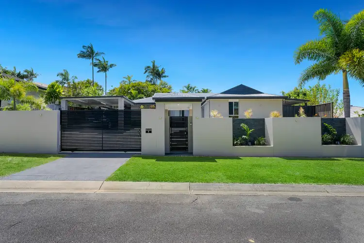 5 Clipperton Chase, Pacific Pines QLD 4211
