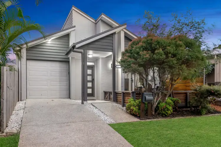 15 Planigale Crescent, North Lakes QLD 4509