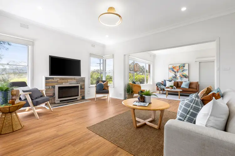 34 Mariana Avenue, Croydon South VIC 3136