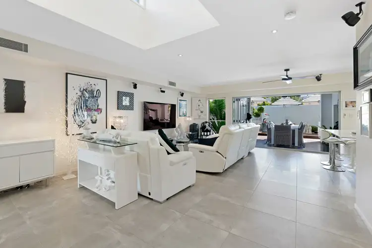 Sixth view of Homely house listing, 4 Tashey Court, Bundall QLD 4217