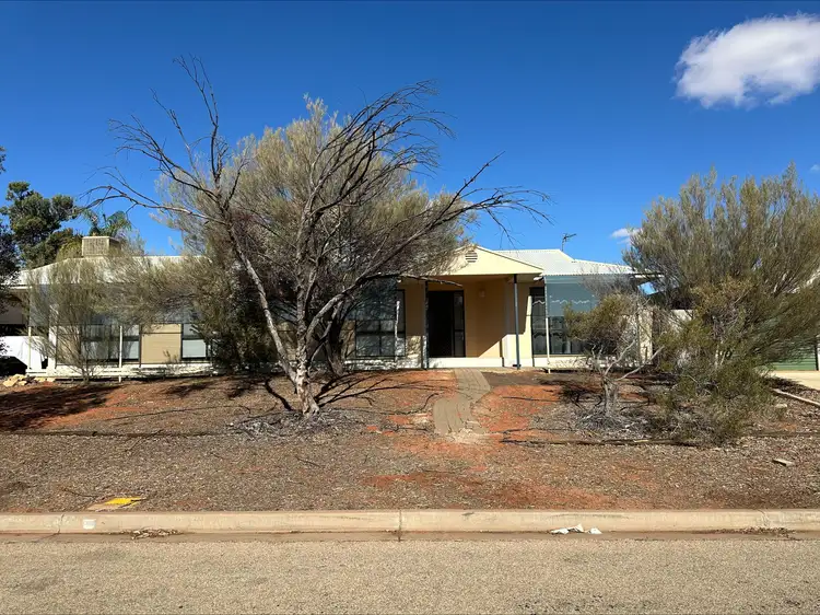 18 Finniss Street, Roxby Downs SA 5725