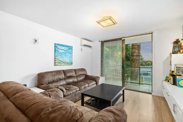 Fourth view of Homely unit listing, 18/1 Hardy Street, South Perth WA 6151