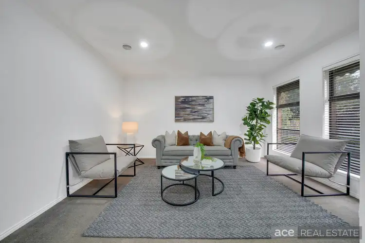 3 Gunyong Crescent, Manor Lakes VIC 3024