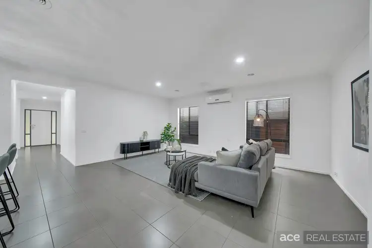 Fifth view of Homely house listing, 3 Gunyong Crescent, Manor Lakes VIC 3024