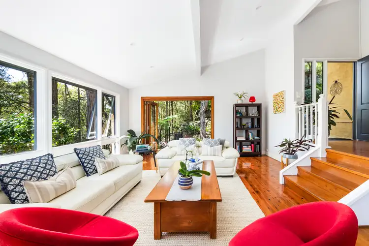 15 Hillside Avenue