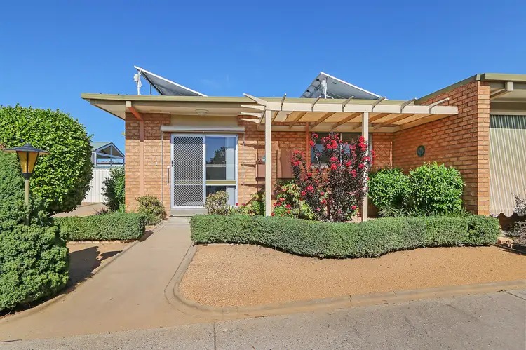 11 Angus Avenue