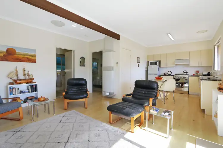 Fourth view of Homely house listing, 2/11 Angus Avenue, West Wodonga VIC 3690