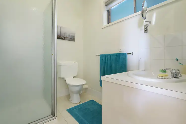 Sixth view of Homely house listing, 2/11 Angus Avenue, West Wodonga VIC 3690