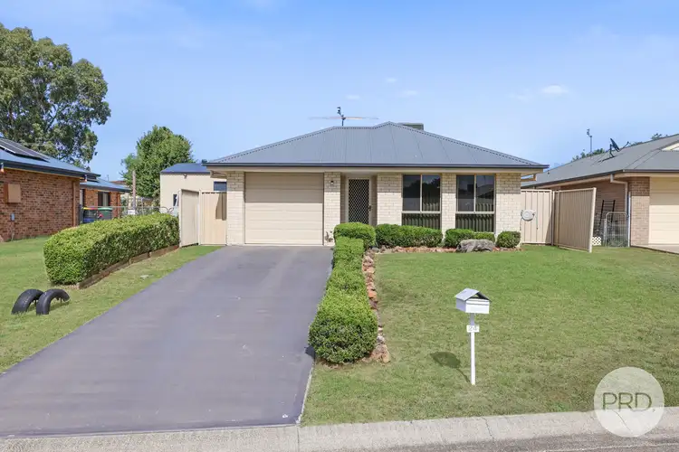 24A Nowland Crescent, Tamworth NSW 2340