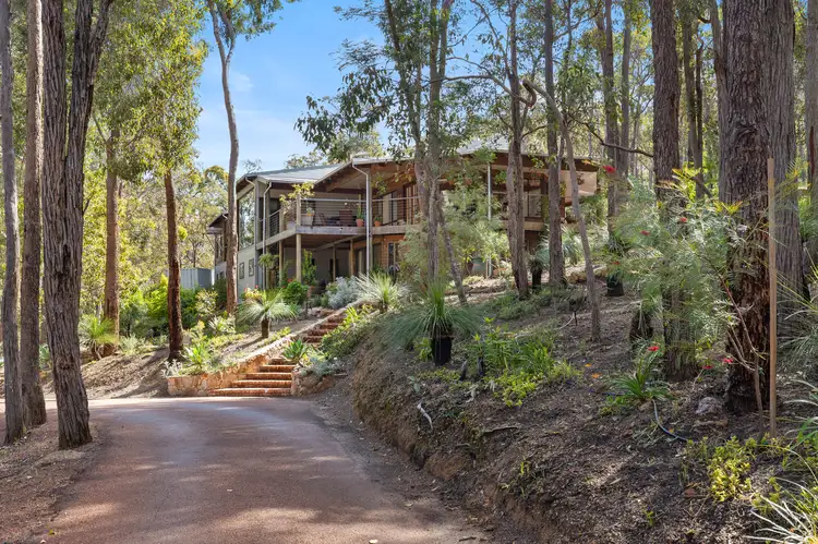 470 Falls Road, Hovea WA 6071