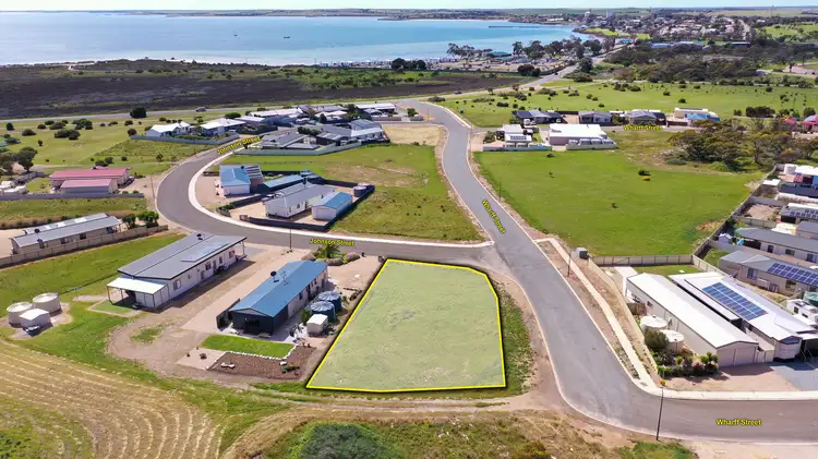 25 Johnson Street, Streaky Bay SA 5680