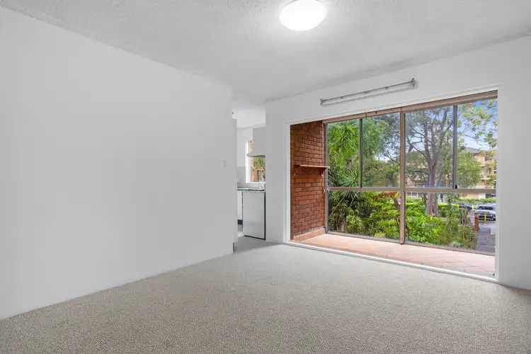 15 Grace Campbell Crescent