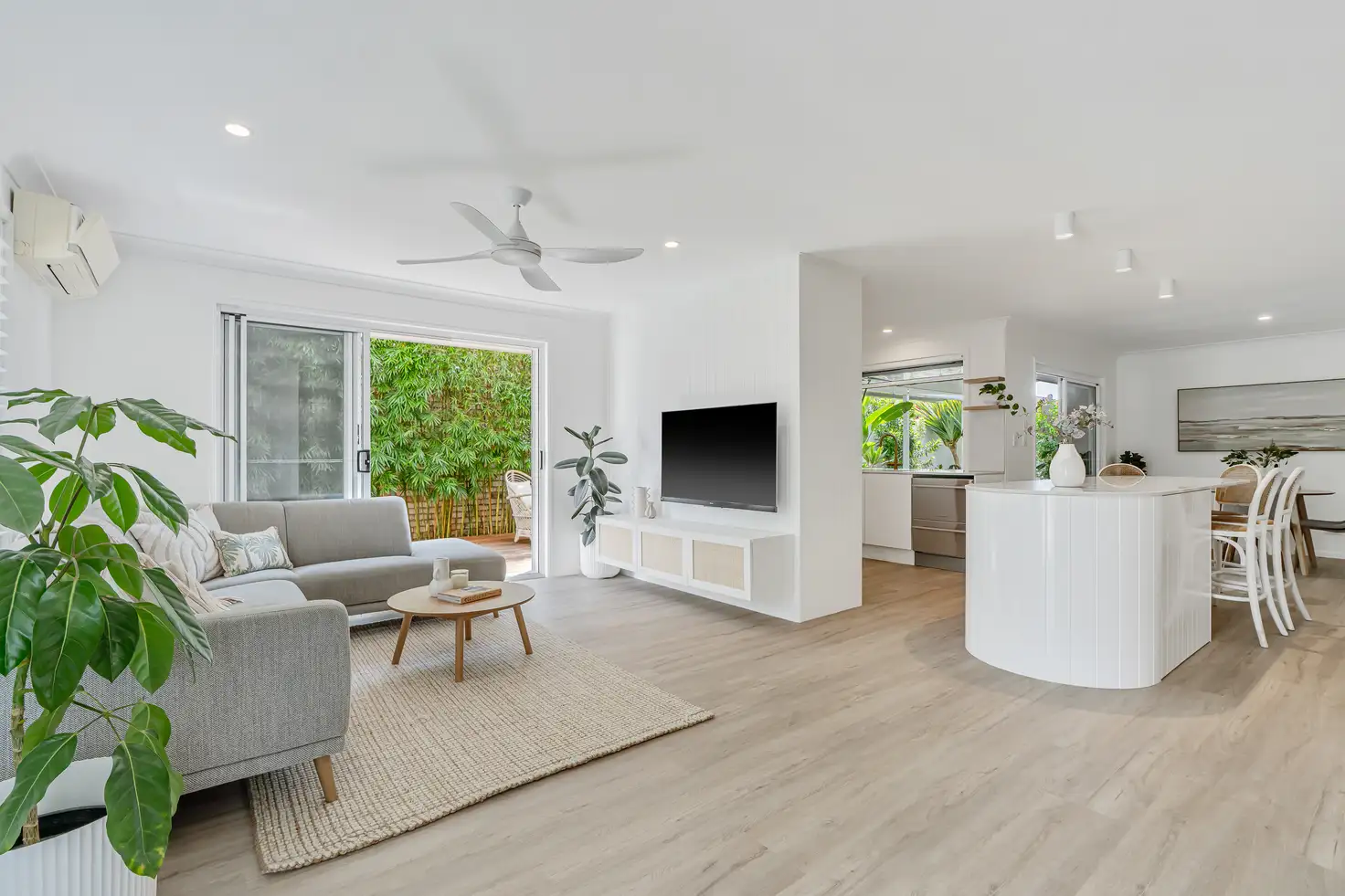 Main view of Homely house listing, 6 Bowerbird Place, Burleigh Waters QLD 4220