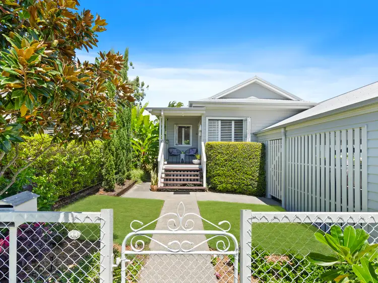 44 McCurley Street, Wynnum West QLD 4178