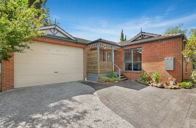 Main view of Homely house listing, 16 Hinkler Avenue, Macleod VIC 3085