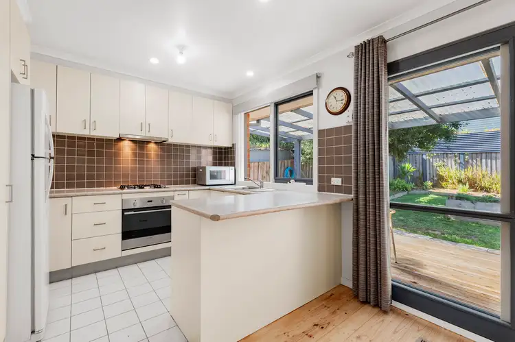 Fifth view of Homely house listing, 16 Hinkler Avenue, Macleod VIC 3085