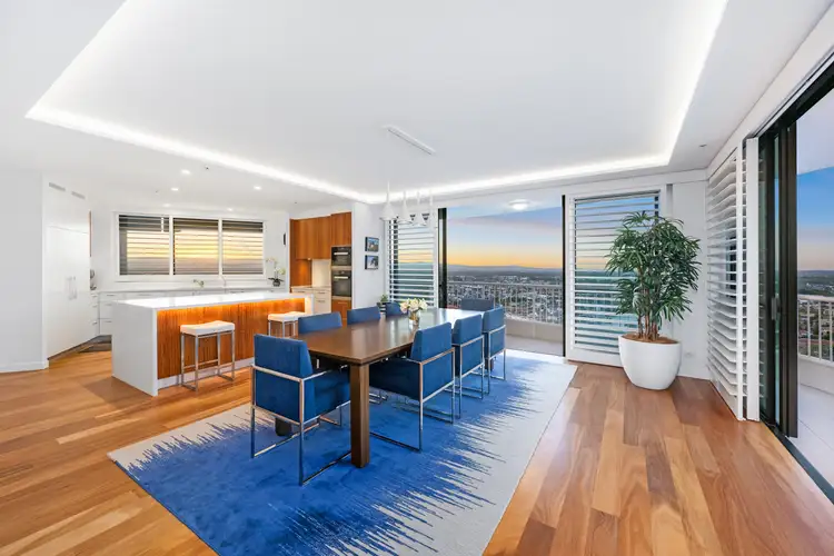 104/21 Bayview Street, Runaway Bay QLD 4216