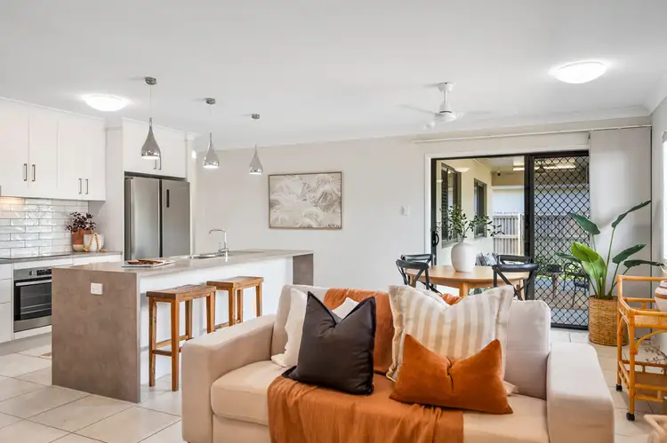 Second view of Homely house listing, 32 Heather Avenue, Rasmussen QLD 4815