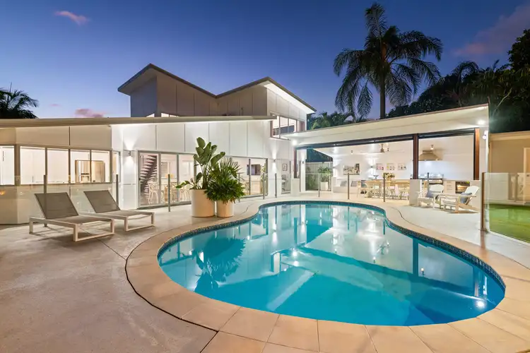 Fifth view of Homely house listing, 24 McIlwraith Avenue, Sorrento QLD 4217