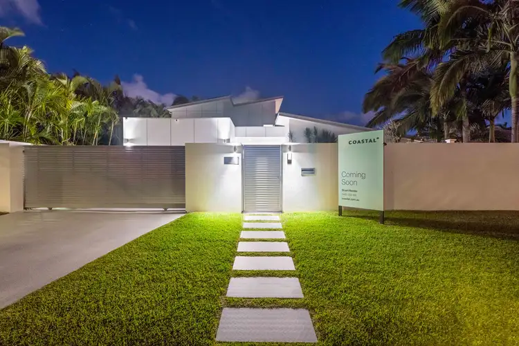 Sixth view of Homely house listing, 24 McIlwraith Avenue, Sorrento QLD 4217