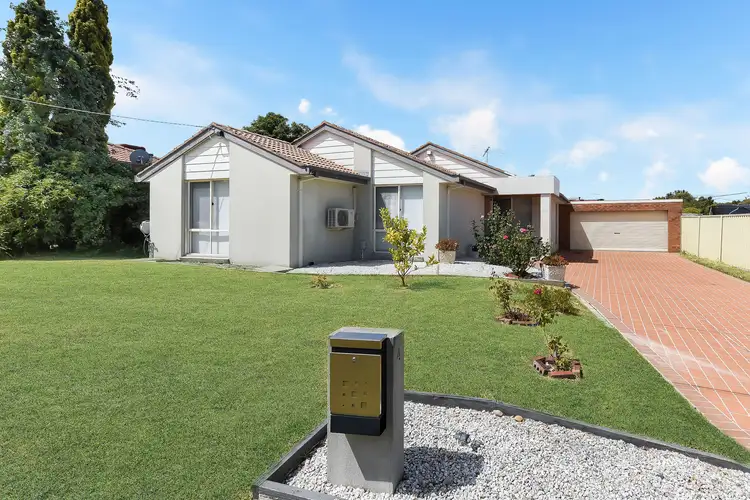 Second view of Homely house listing, 4 Aldridge Court, Hampton Park VIC 3976