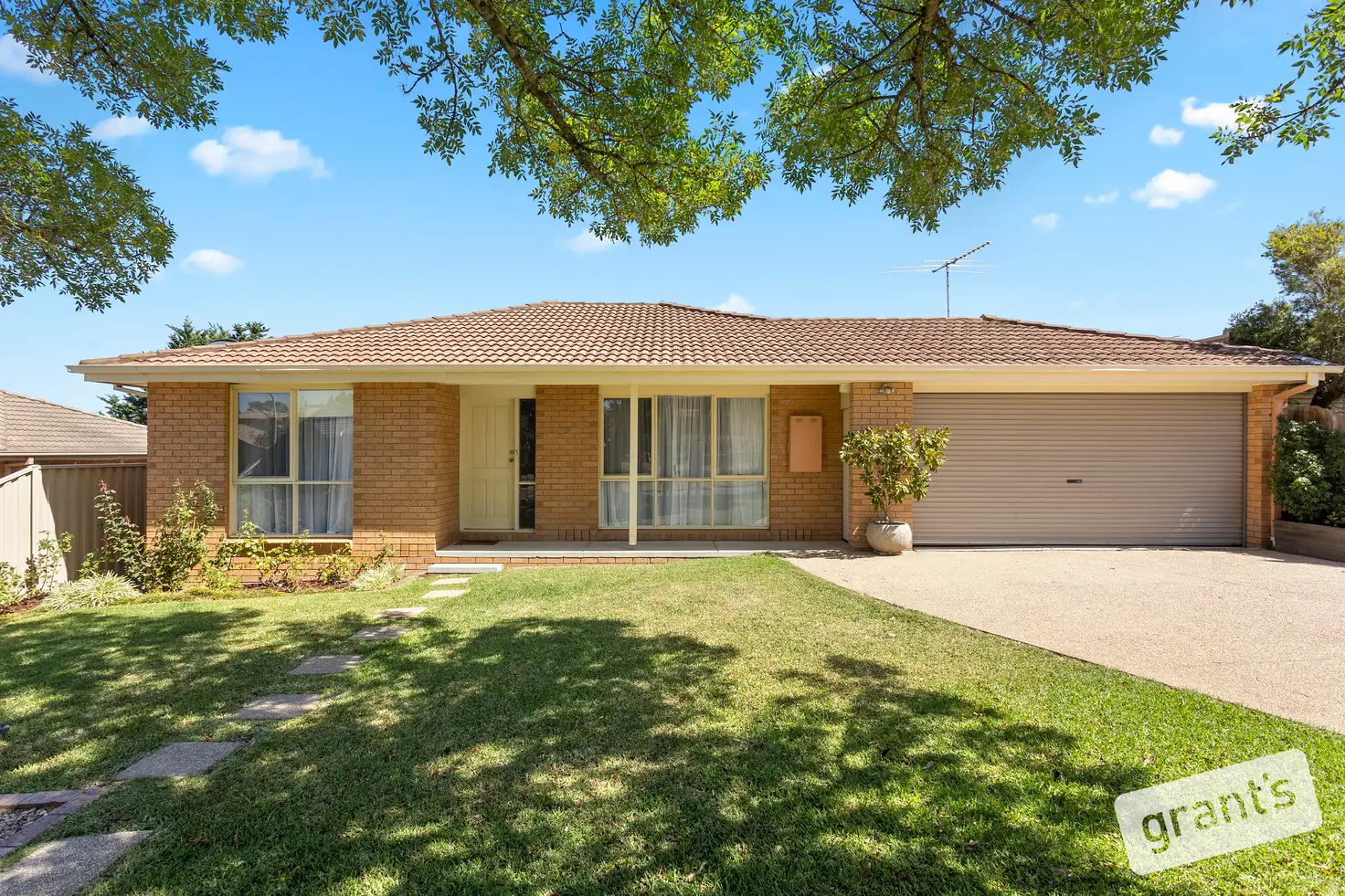 Main view of Homely house listing, 15 Glenburn Drive, Hallam VIC 3803