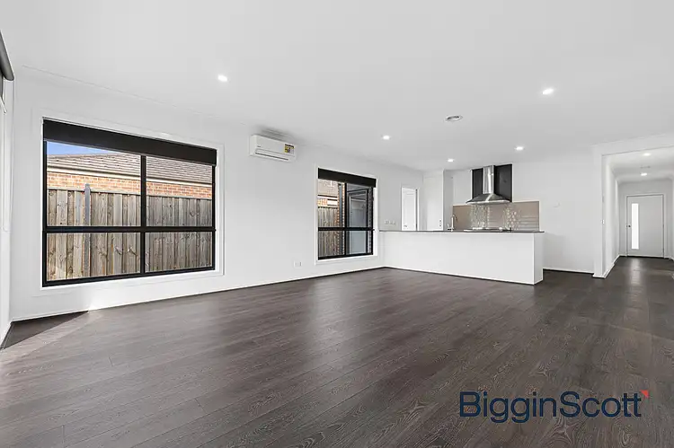 5 Edgeware Street, Thornhill Park VIC 3335