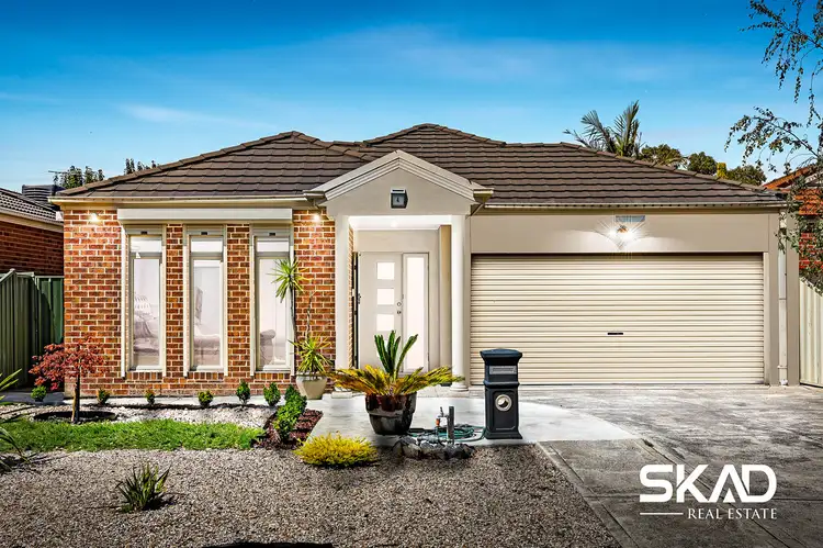 4 Studley Park Way