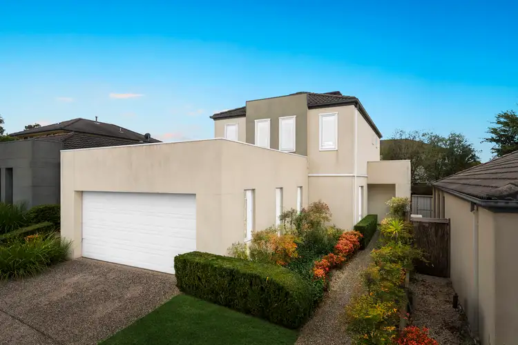 74 Sovereign Manors Crescent