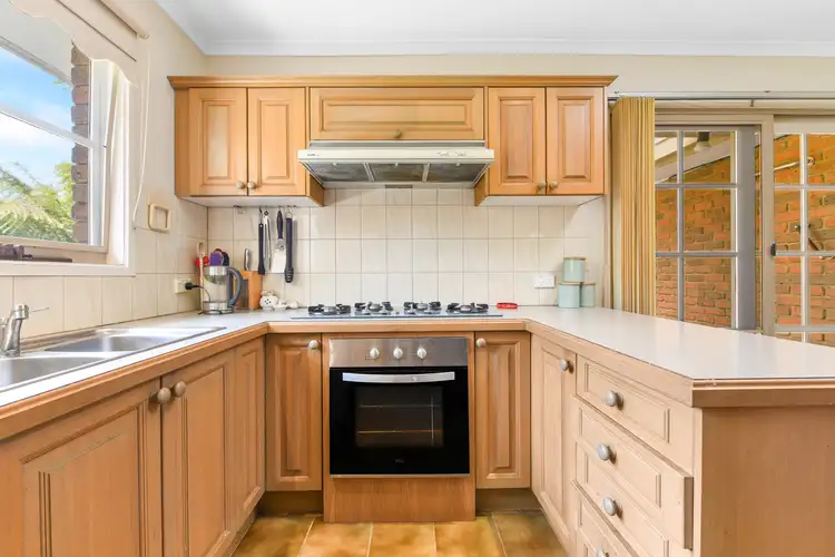 Sixth view of Homely unit listing, 1/19 Crocus Crescent, Glen Waverley VIC 3150