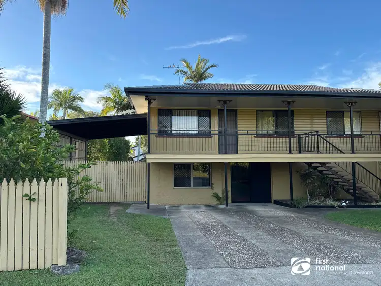 Second view of Homely house listing, 4 Hampton Court, Birkdale QLD 4159