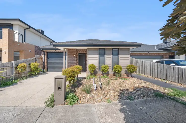 8 Mallee Court