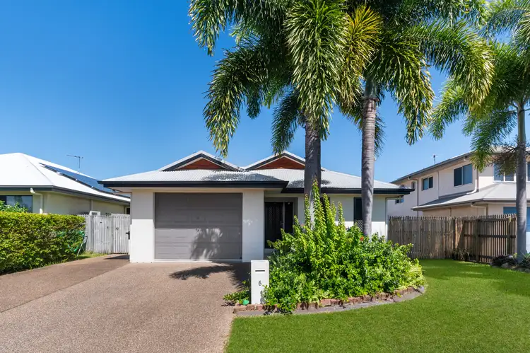 5 Carholm Court
