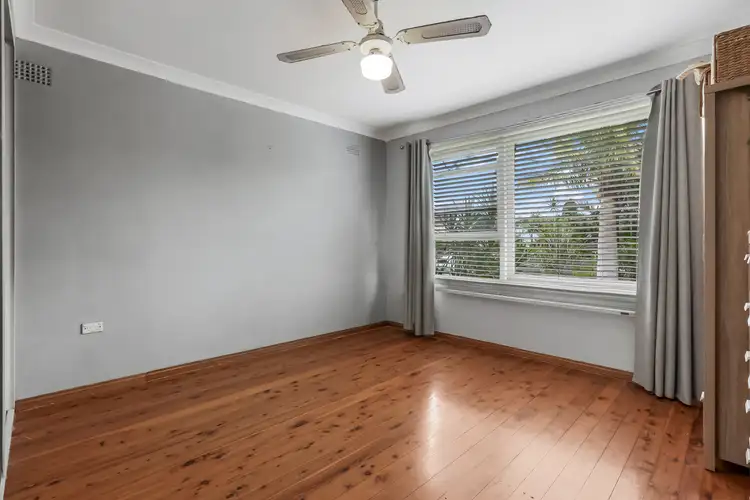Fifth view of Homely house listing, 17 Elouera Crescent, Kanahooka NSW 2530