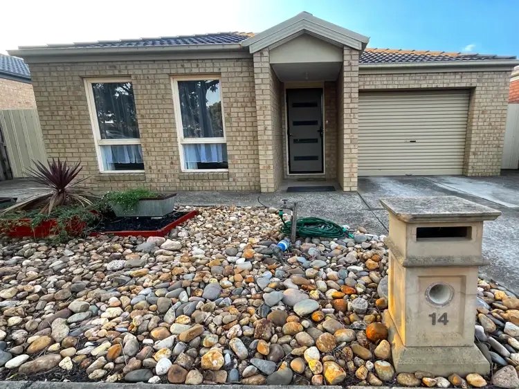 14 Malaga Street, Point Cook VIC 3030