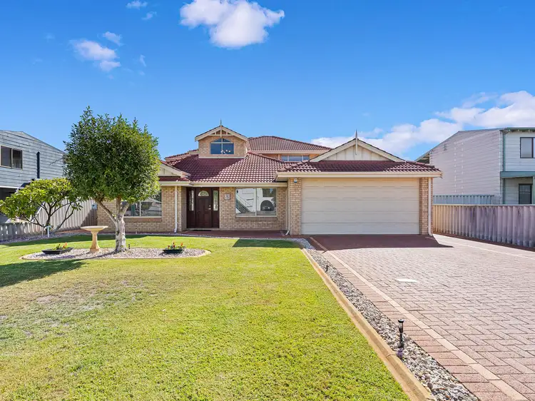 17 Erlistoun Street, Golden Bay WA 6174