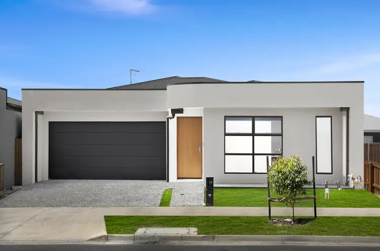 14 Kooyongkoot Drive, Mickleham VIC 3064