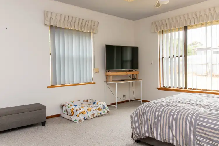 Sixth view of Homely house listing, 2 Cameron Street, Naracoorte SA 5271