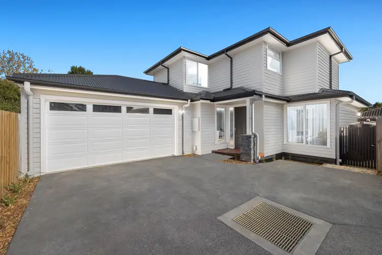 9A Mirang Avenue, Croydon VIC 3136