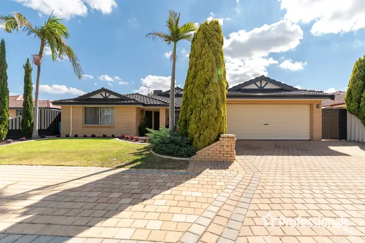12 Gilroyd Loop, Ballajura WA 6066
