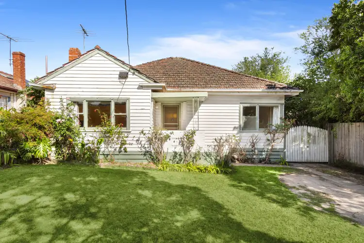 10 Edinburgh Street, Box Hill South VIC 3128