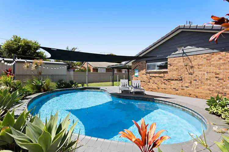 17 Woodlands Crescent, Buderim QLD 4556
